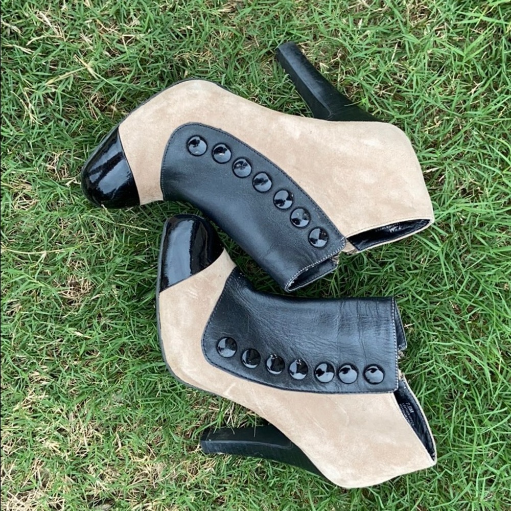 Gianni Bini Bootie Heels